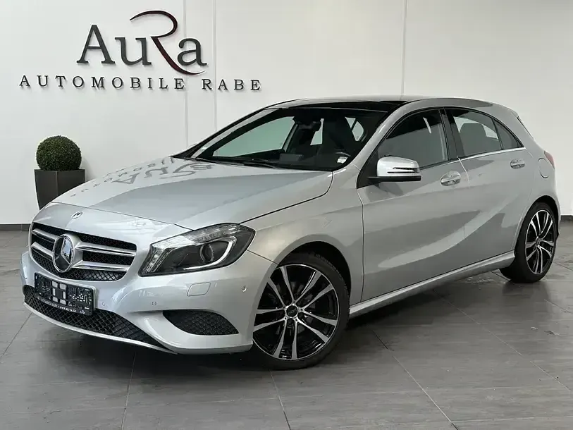 Gebraucht Mercedes A200 Urban 136 PS (100 kW) 2014 Silber Kleinwagen