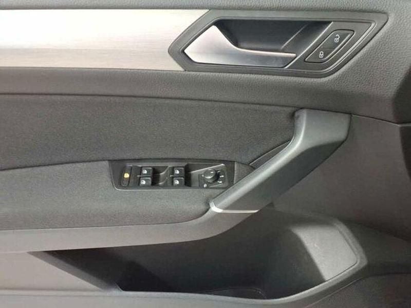 Gebraucht VW Touran Comfortline 150 PS (110 kW) 2022 Atlantic blue metallic Van / Kleinbus