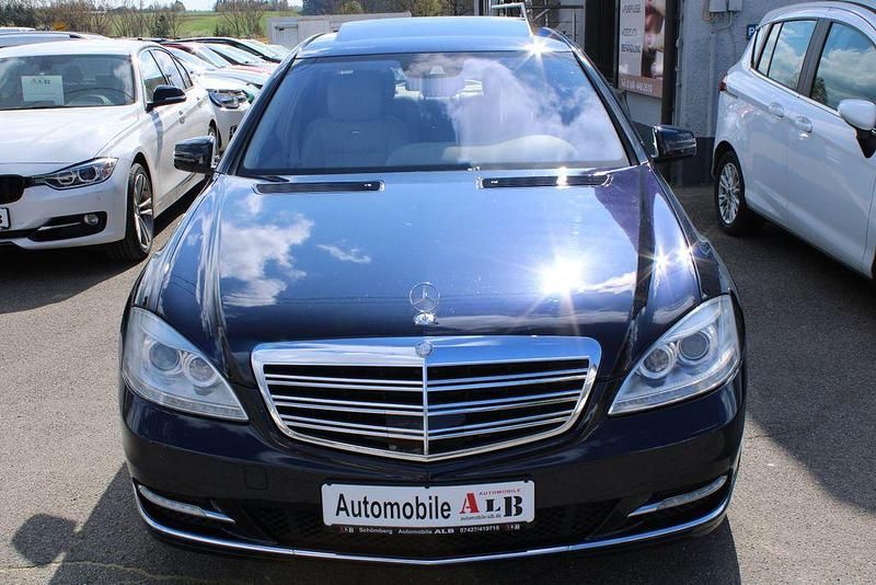 Gebraucht Mercedes S600 517 PS (380 kW) 2009 Blau Limousine