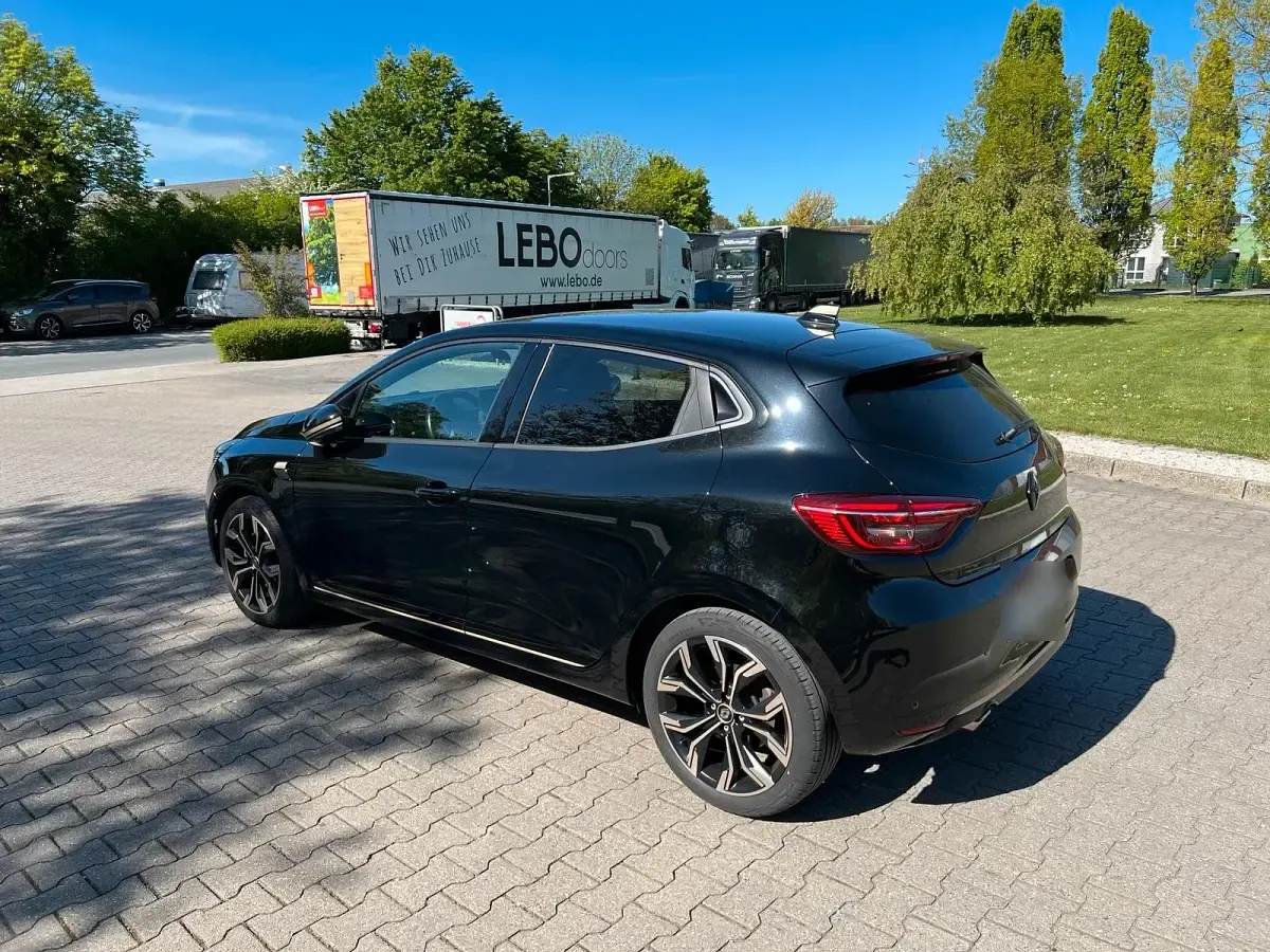 Gebraucht Renault Clio 140 PS (102 kW) 2022 Schwarz Kleinwagen