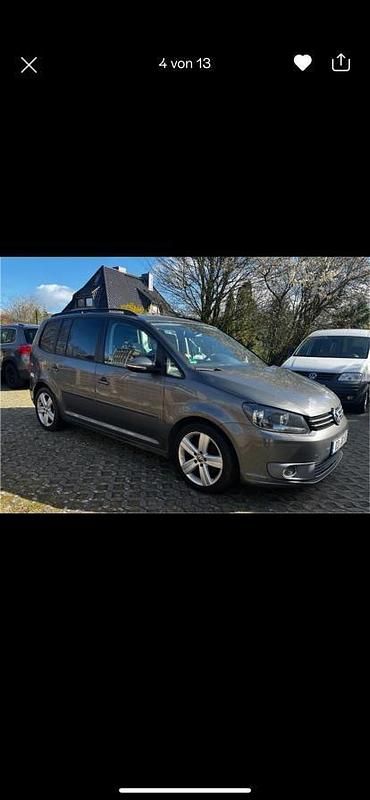 Grau Gebraucht 2010 VW Touran Van / Kleinbus | 3.900 € (Superpreis) - Bild 1/4