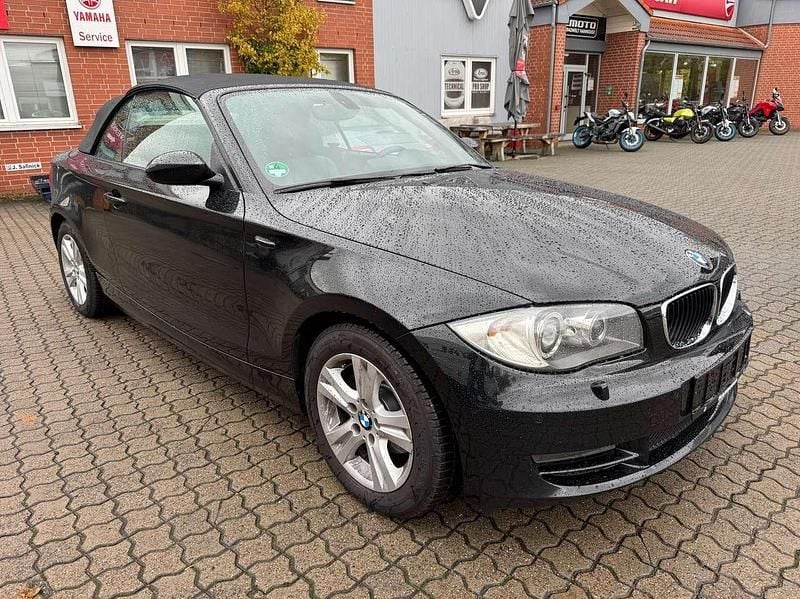 Black sapphire metallic Gebraucht 2009 BMW 118 Cabriolet Cabrio | 6.400 € (Guter Preis) - Bild 1/4