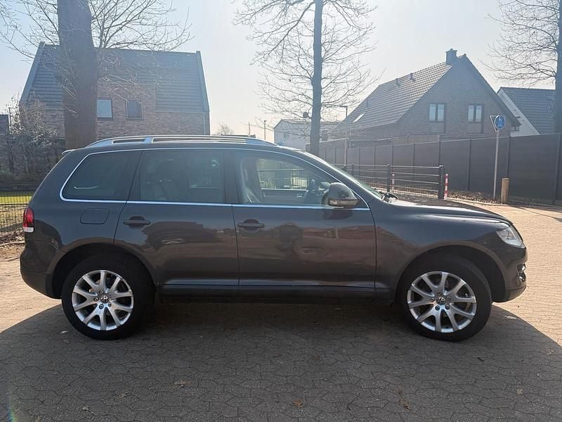 Gebraucht VW Touareg 239 PS (175 kW) 2009 Grau SUV