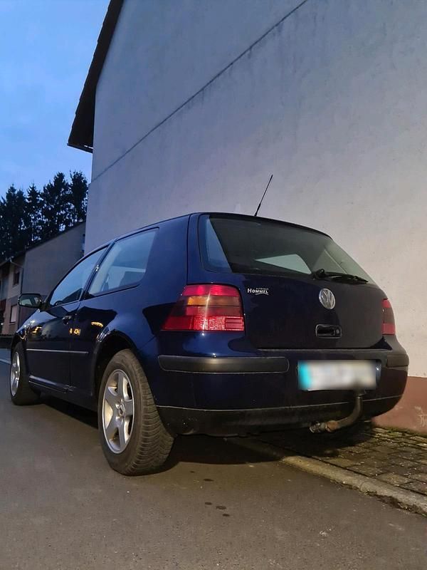 Używany VW Golf IV 110 KM (80 kW) 2002 Niebieski Hatchback