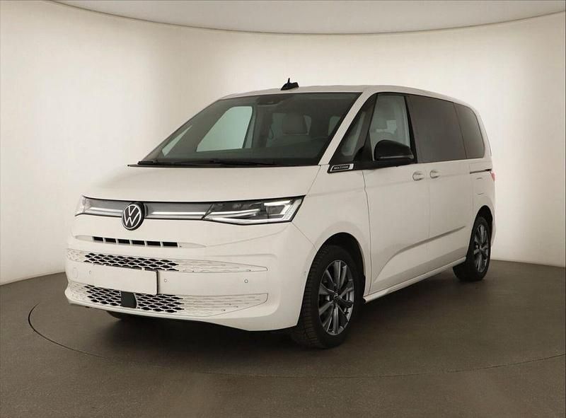 Usado VW Multivan 150 HP (110 kW) 2024 Branco Monovolume