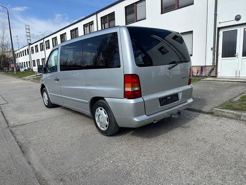 Gebraucht Mercedes Vito 122 PS (89 kW) 2002 Silber Van