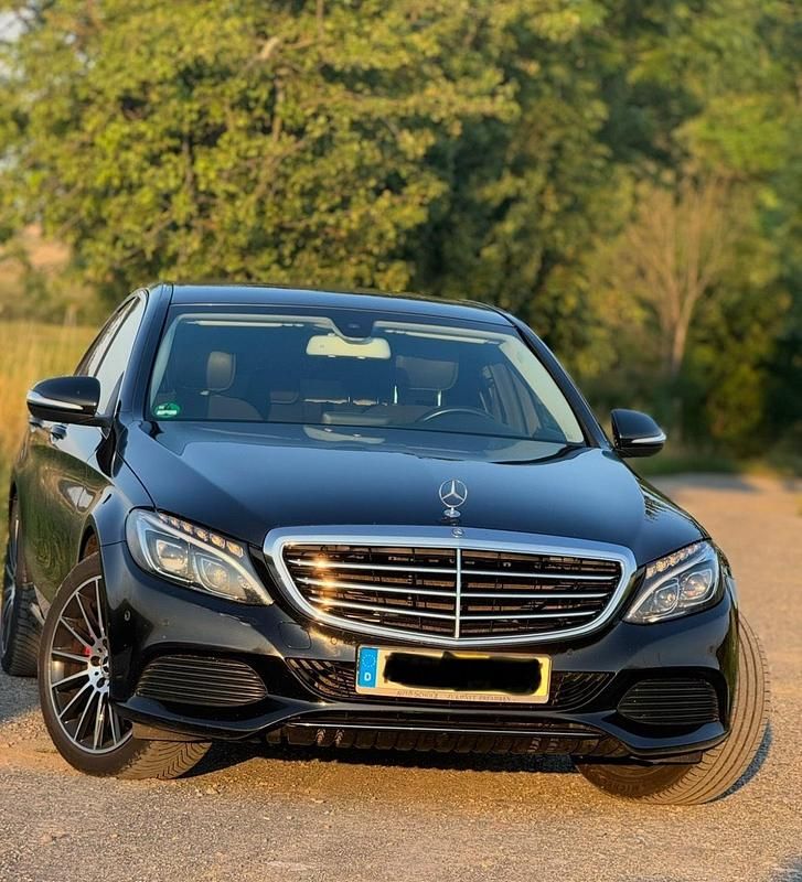 Schwarz Gebraucht 2014 Mercedes C220 Limousine | 12.890 € (Guter Preis) - Bild 1/4