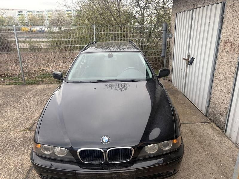 Gebraucht BMW 525 192 PS (141 kW) 2004 Schwarz Kombi