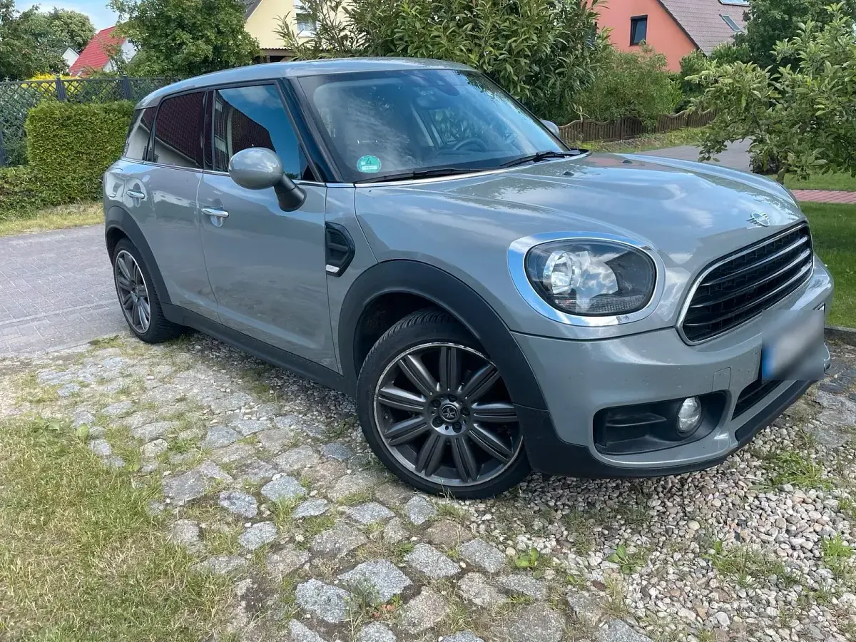 Gebraucht Mini Countryman 102 PS (75 kW) 2019 Grau SUV