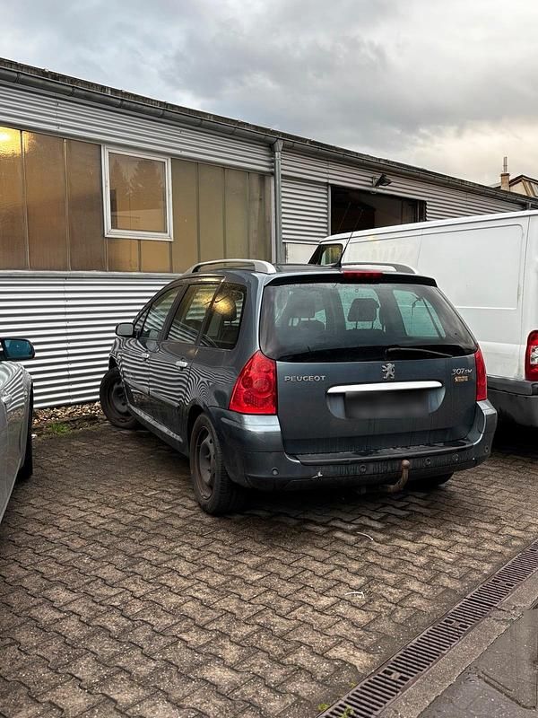 Gebraucht Peugeot 307 90 PS (66 kW) 2007 Grau Limousine