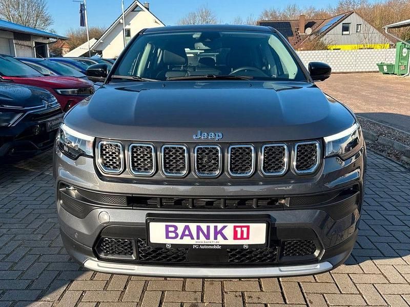 Gebraucht Jeep Compass Altitude 131 PS (96 kW) 2024 Grau SUV