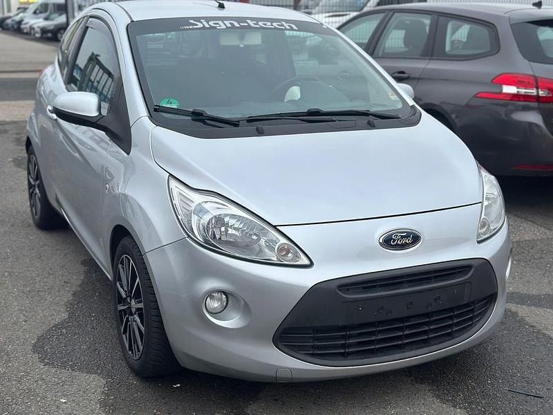 Gebraucht Ford Ka Titanium 69 PS (50 kW) 2011 Silber Kleinwagen