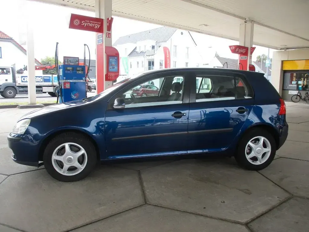 Gebraucht VW Golf IV Trendline 75 PS (55 kW) 2005 Blau Limousine