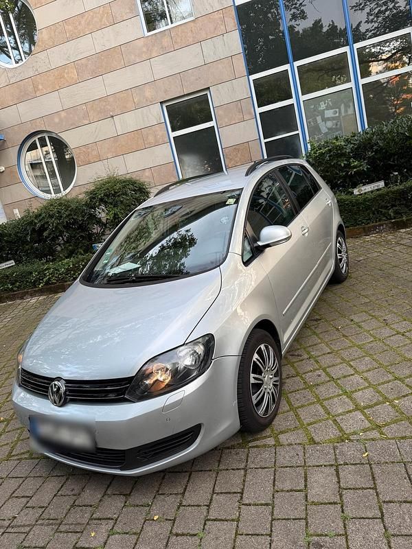 Silber Gebraucht 2009 VW Golf VI Style Kleinwagen | 3.500 € - Bild 1/4