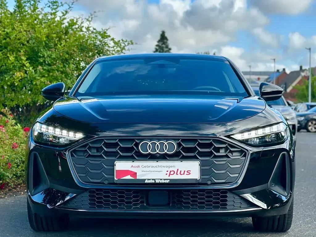 Gebraucht Audi A5 Sport 204 PS (150 kW) 2025 Schwarz Limousine