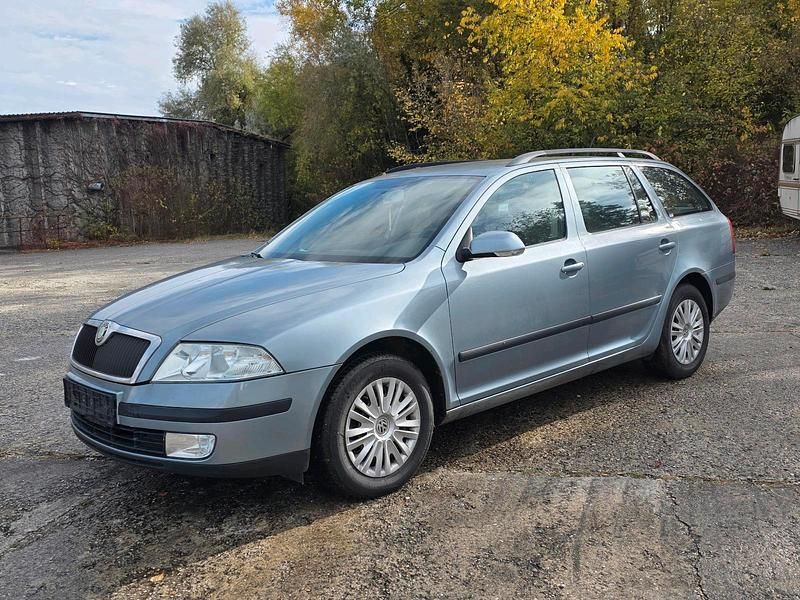 Blau Gebraucht 2005 Skoda Octavia Kombi | 1.499 € (Guter Preis) - Bild 1/4