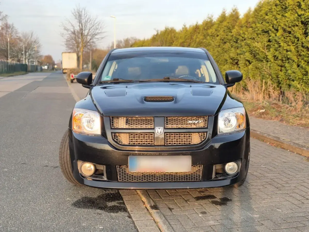 Usata Dodge Caliber 295 CV (216 kW) 2010 Nero Utilitaria