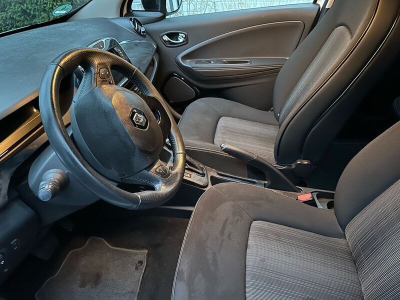 Gebraucht Renault Zoe Intens 67 kW (92 PS) 2018 Weiß Kleinwagen