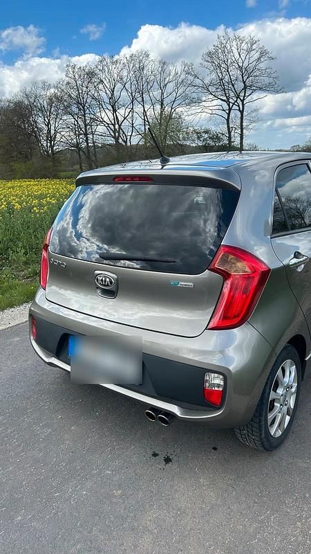 Gebraucht Kia Picanto 67 PS (49 kW) 2015 Kleinwagen