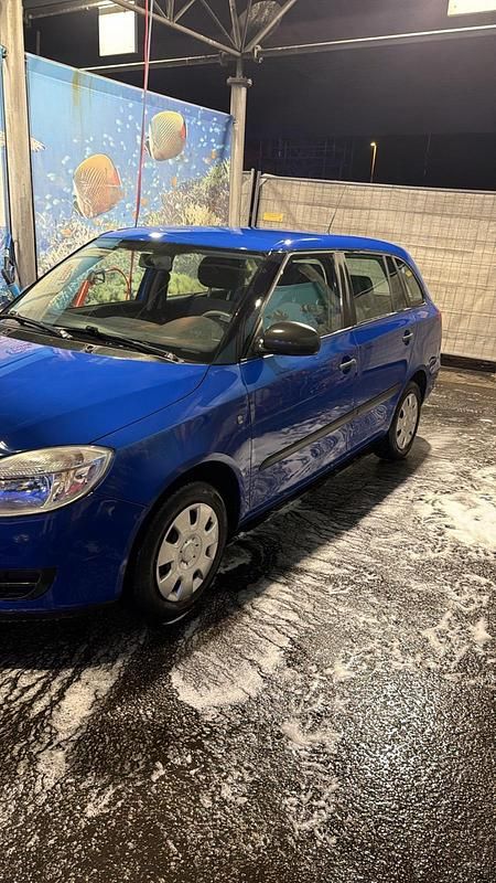Gebraucht Skoda Fabia 75 PS (55 kW) 2010 Blau Kombi