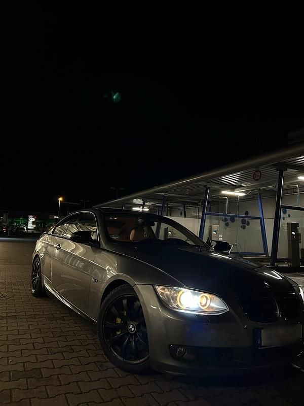 Gebraucht BMW 330 272 PS (200 kW) 2006 Grau Coupé