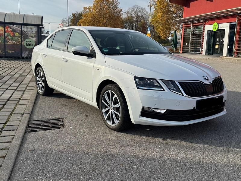Gebraucht Skoda Octavia Style 116 PS (85 kW) 2017 Weiß Limousine