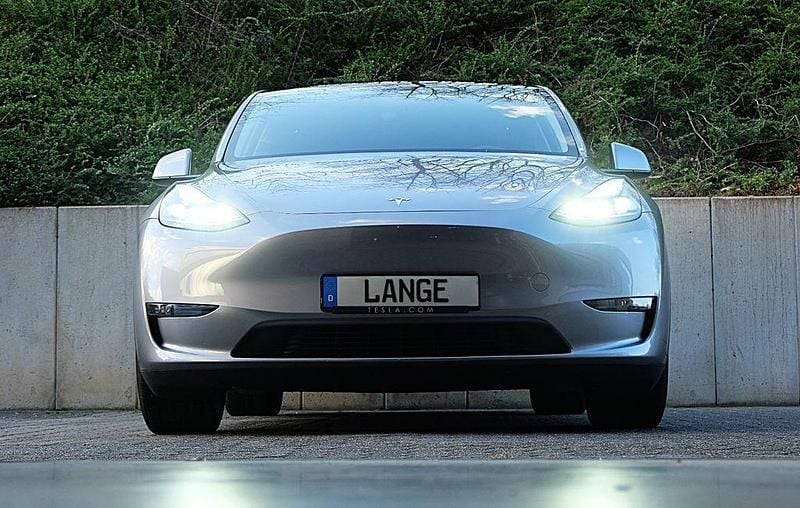 Gebraucht Tesla Model Y RWD 219 kW (299 PS) 2024 Silber SUV