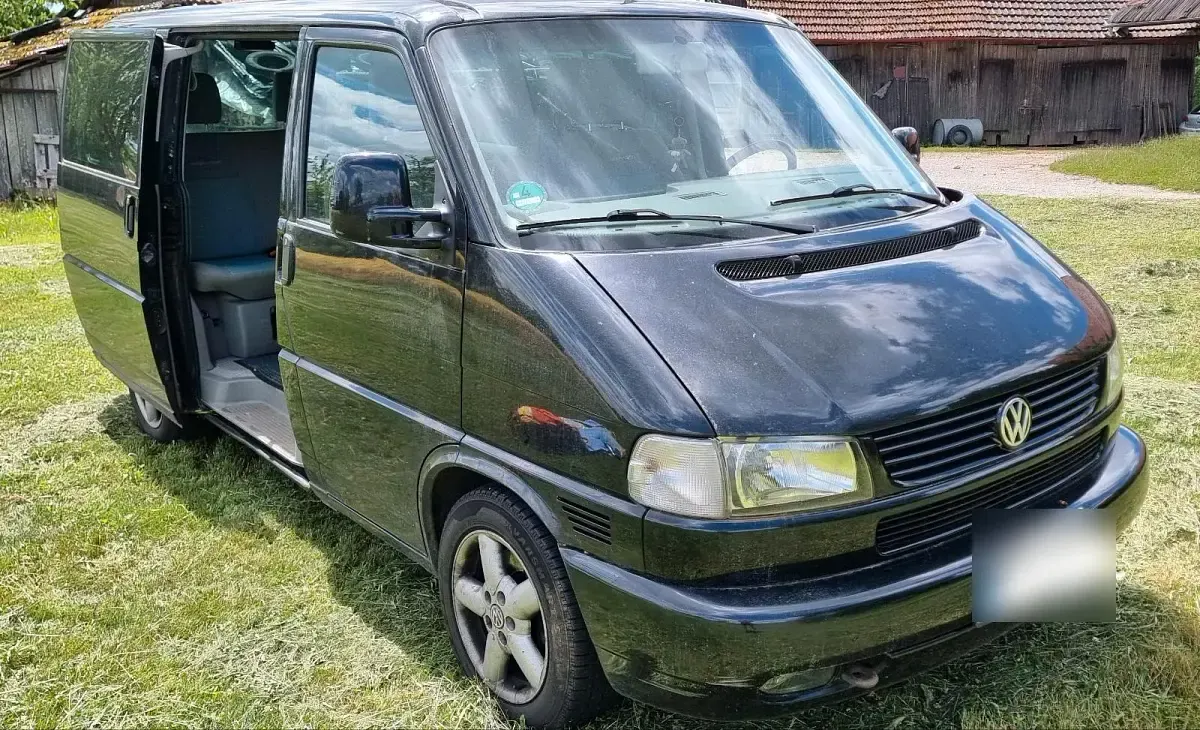 Gebraucht VW Multivan 150 PS (110 kW) 2002 Schwarz Van / Kleinbus