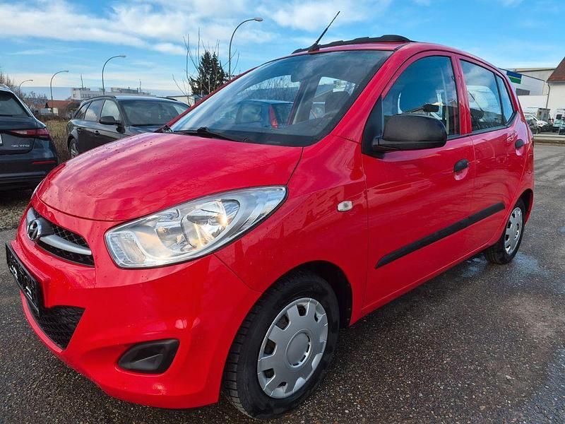 Gebraucht Hyundai i10 Edition 69 PS (50 kW) 2012 Rot Kleinwagen