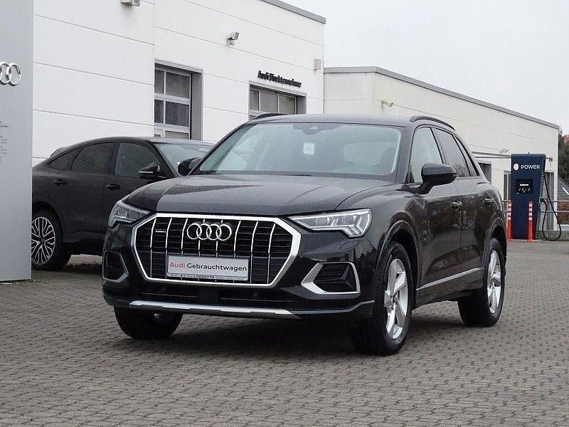 Schwarz Gebraucht 2021 Audi Q3 Advanced SUV | 32.445 € (Fairer Preis) - Bild 1/4