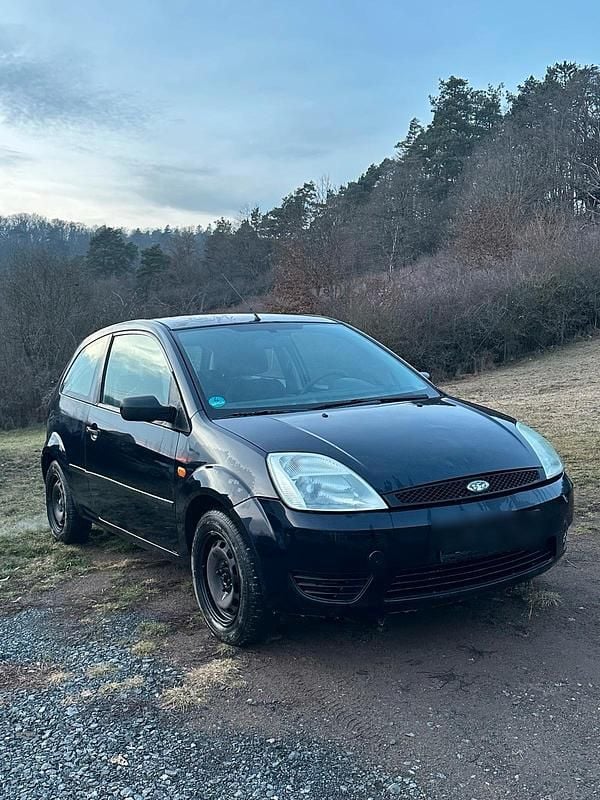 Blau Gebraucht 2004 Ford Fiesta Kleinwagen | 500 € (Superpreis) - Bild 1/4