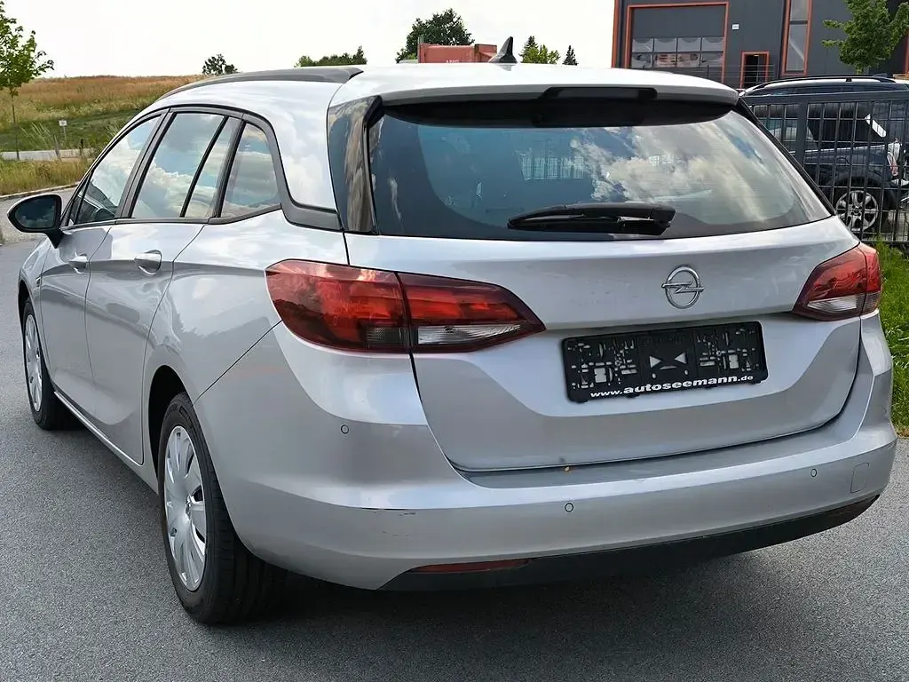 Gebraucht Opel Astra Edition 110 PS (80 kW) 2019 Silber Kombi