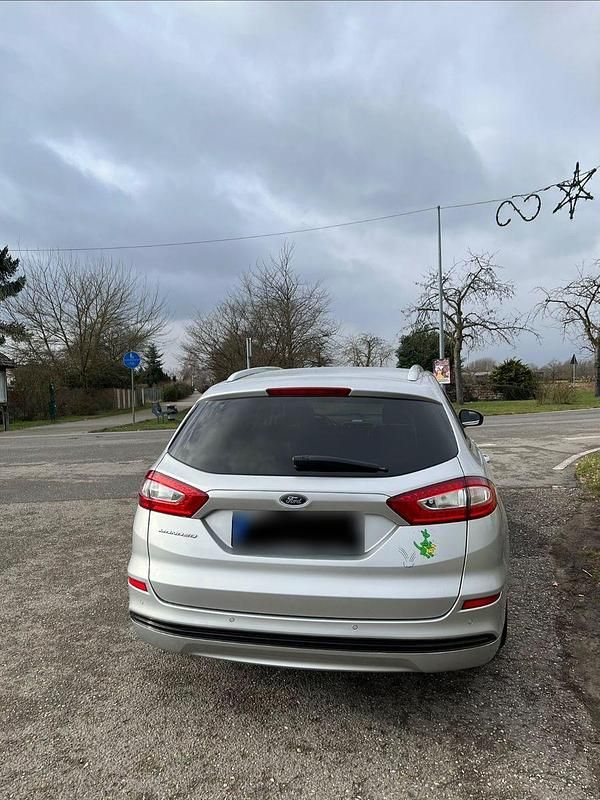 Gebraucht Ford Mondeo Titanium 150 PS (110 kW) 2018 Silber Kombi