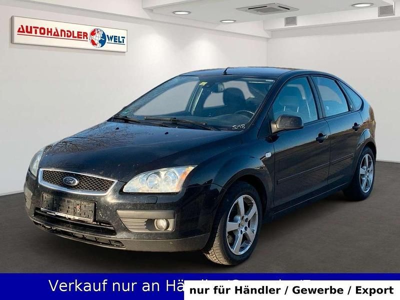 Schwarz Gebraucht 2005 Ford Focus Ghia Limousine | 699 € (Superpreis) - Bild 1/3