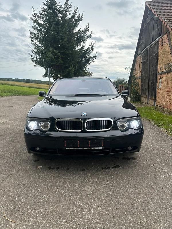Schwarz Gebraucht 2003 BMW 760L Limousine | 7.000 € - Bild 1/4