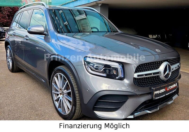 Grau Gebraucht 2021 Mercedes GLB220 AMG SUV | 29.900 € (Fairer Preis) - Bild 1/4
