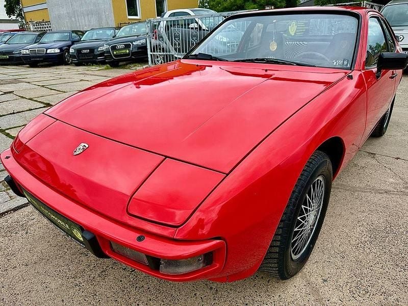 Second-hand Porsche 924 125 CP (91 kW) 1985 Roșu Coupe