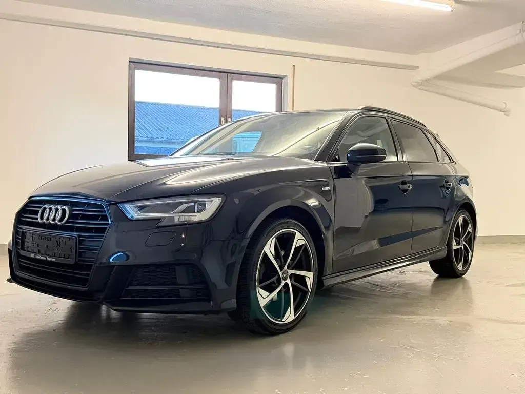 Gebraucht Audi A3 S-Line 150 PS (110 kW) 2019 Mythosschwarz Limousine