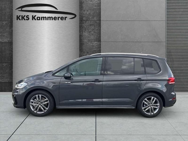 Neu VW Touran Comfortline 150 PS (110 kW) 2025 Delfingrau metallic Van / Kleinbus