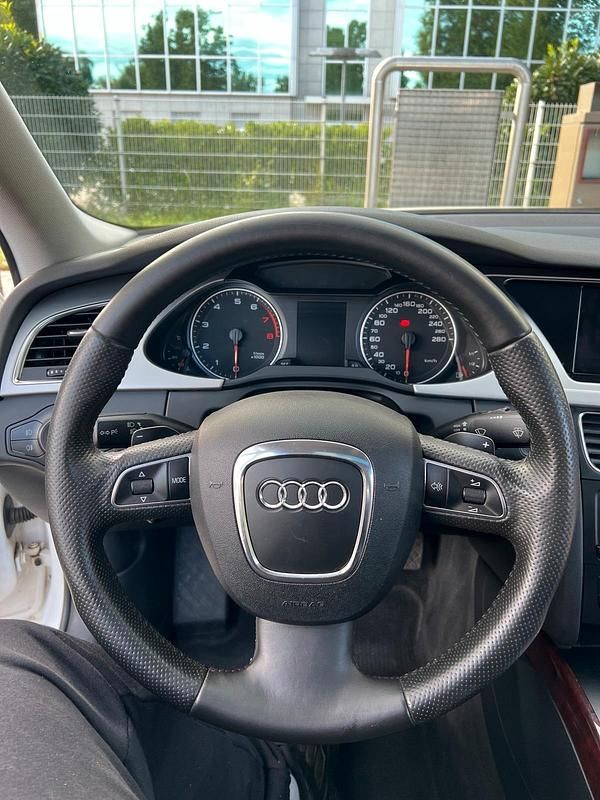 Brugt Audi A4 265 HK (194 kW) 2007 Hvid Sedan