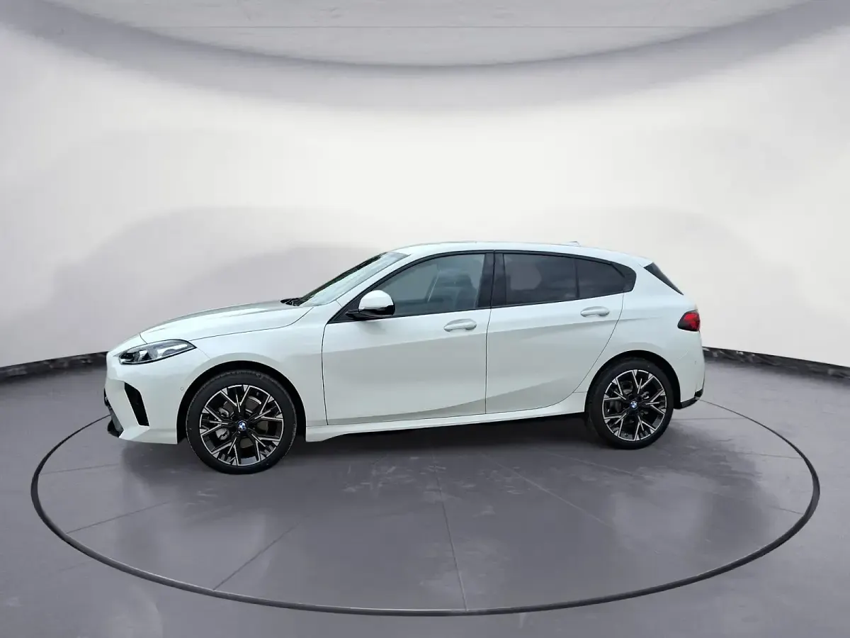 Neu BMW 118 M Sport 150 PS (110 kW) 2026 Weiß Kleinwagen