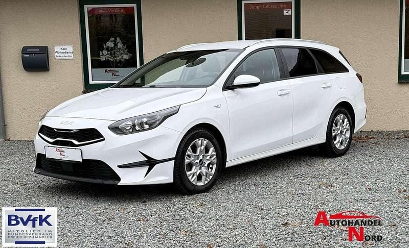 Gebraucht Kia Ceed Sportswagon 120 PS (88 kW) 2022 Weiß Kombi