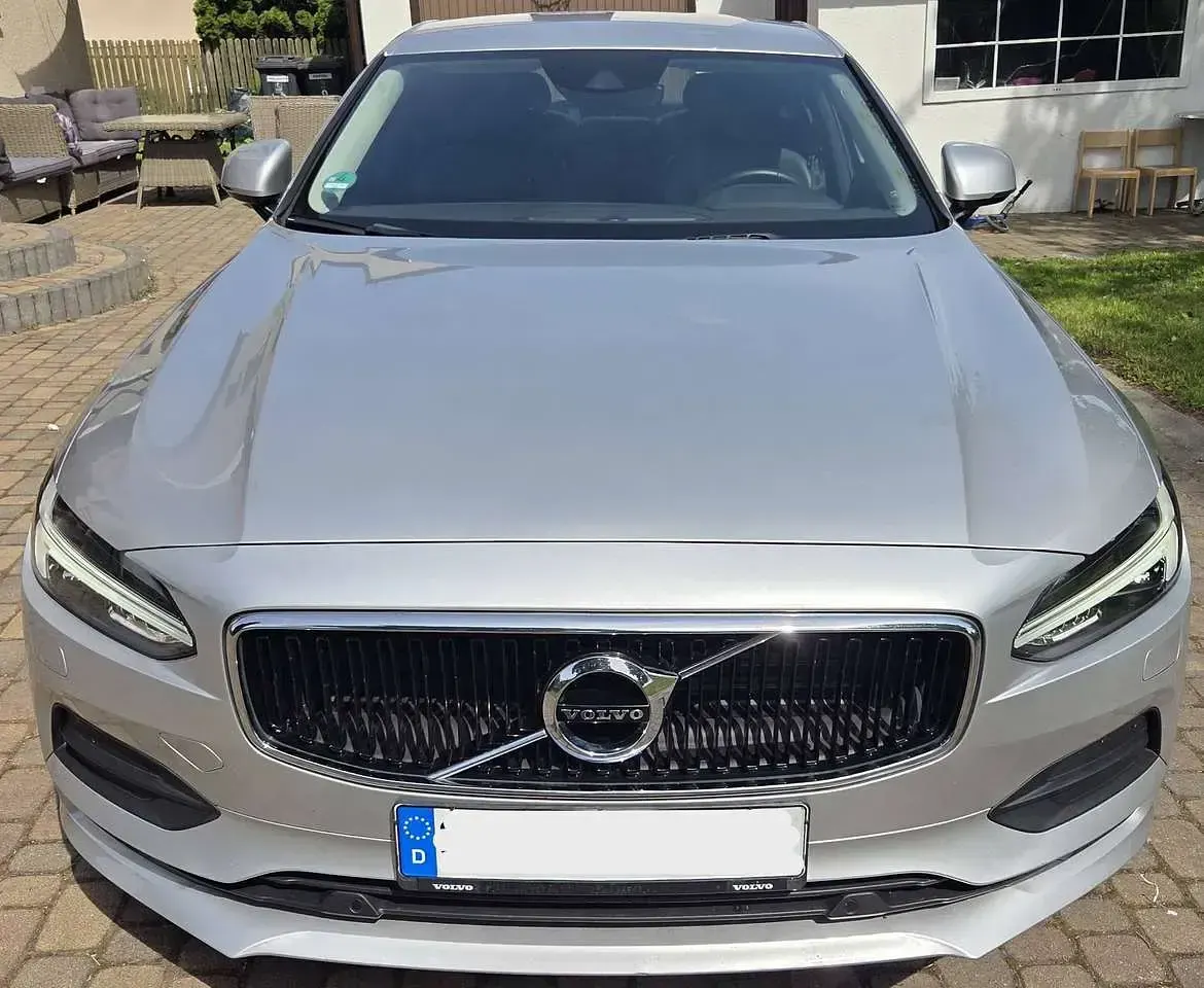Gebraucht Volvo S90 Momentum 190 PS (139 kW) 2020 Silber Limousine