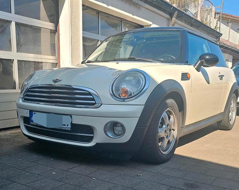 Weiß Gebraucht 2008 Mini Cooper Kleinwagen | 3.700 € - Bild 1/4
