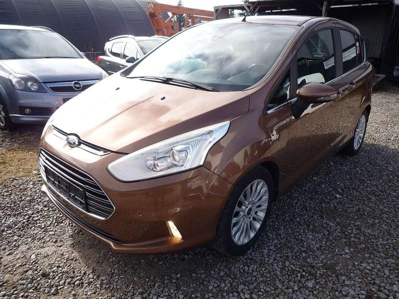 Gebraucht Ford B-MAX Titanium 101 PS (74 kW) 2013 Canyonbraun (metallic) Van / Kleinbus