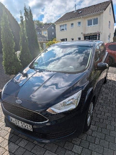 Blau Gebraucht 2015 Ford Grand C-Max Trend Van / Kleinbus | 8.300 € (Guter Preis) - Bild 1/4
