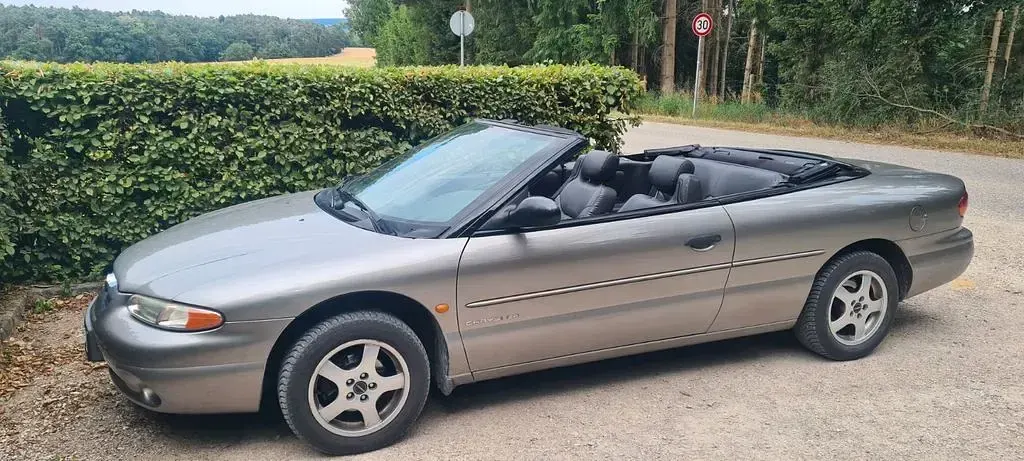Gebraucht Chrysler Stratus 131 PS (96 kW) 1999 Silber Cabrio