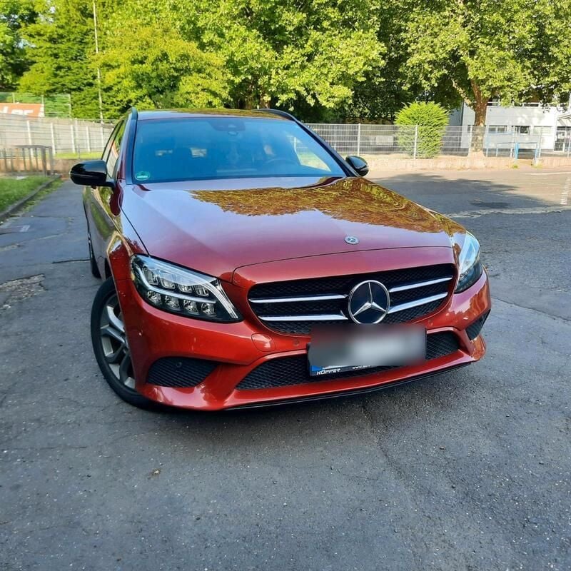 Rot Gebraucht 2019 Mercedes C200 Kombi | 18.600 € (Superpreis) - Bild 1/4