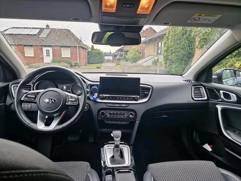 Blau Gebraucht 2021 Kia XCeed SUV | 18.500 € (Fairer Preis) - Bild 1/4