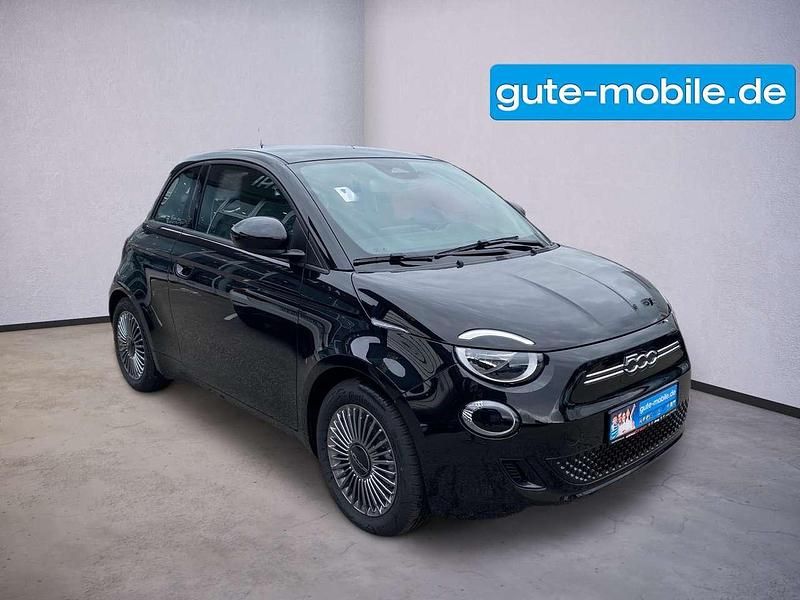 Gebraucht Fiat 500e Action 69 kW (95 PS) 2024 Onyx schwarz Limousine